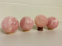 4x rozenkwarts bollen - afbeelding 1 van  5