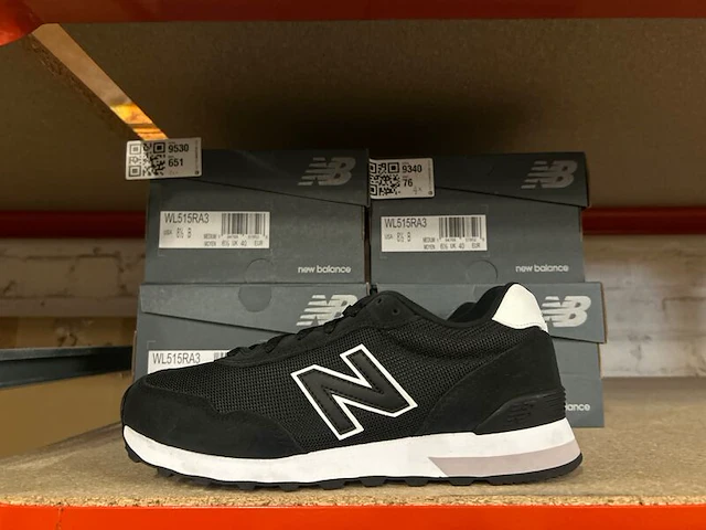 4x schoenen, new balance, zwart - afbeelding 1 van  6