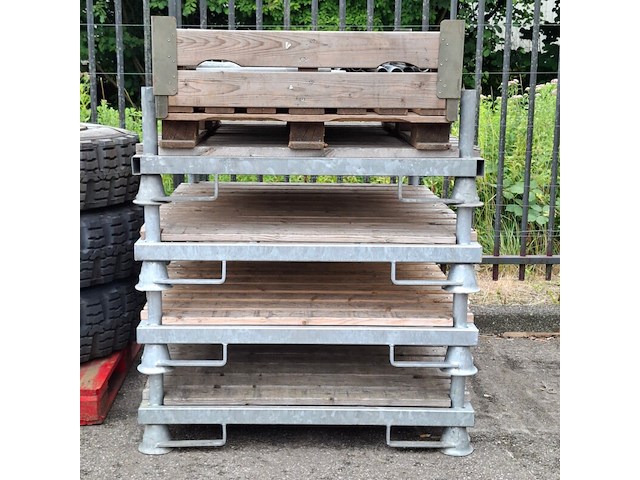 4x schotelpallet - afbeelding 1 van  5