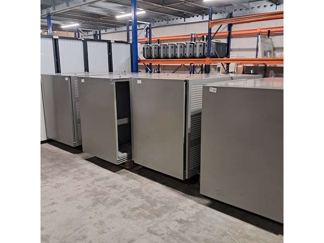 4x schuifdeurkast - afbeelding 1 van  32