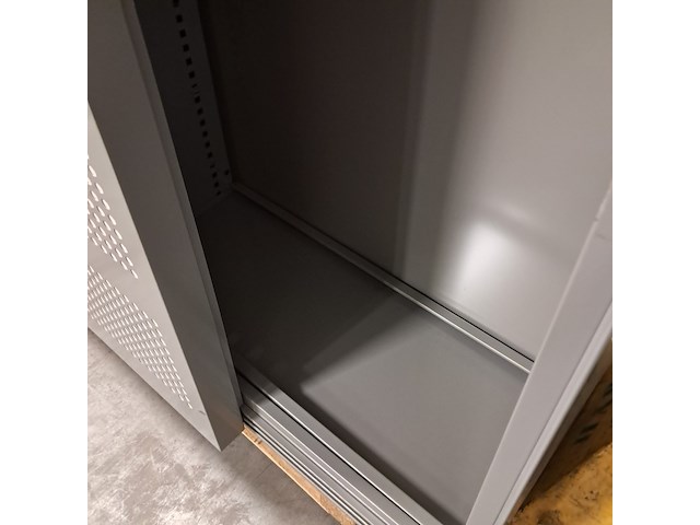 4x schuifdeurkast - afbeelding 30 van  32