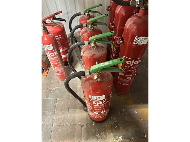 4x schuim brandblusser, ajax, schuimblusser, rood - afbeelding 1 van  2
