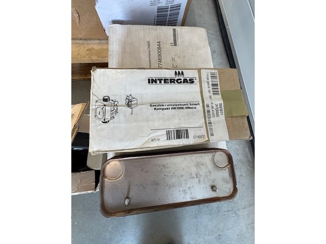 4x servicekoffer en partij onderdelen o.a.: intergas - afbeelding 16 van  32