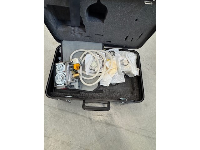 4x servicekoffer en partij onderdelen o.a.: intergas - afbeelding 23 van  32