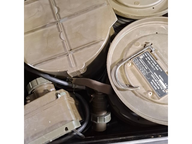 4x set lichtarmaturen in metalen transportkist, verolme elektro, o.a. mx6773 - afbeelding 5 van  8