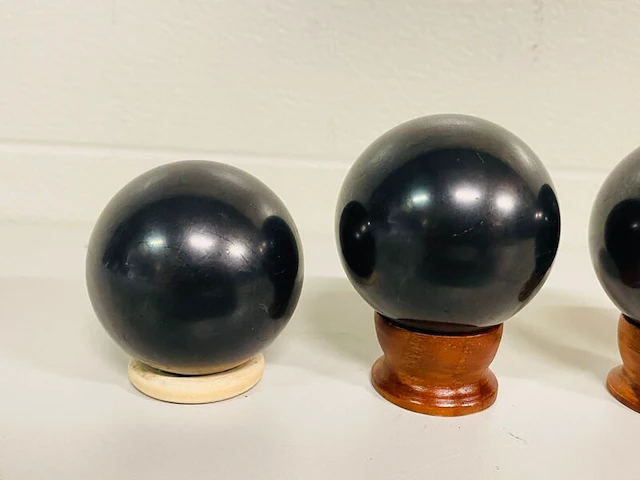 4x shungiet bollen - afbeelding 4 van  5
