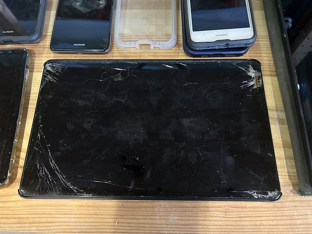 4x smartphone, 2x tablet w.o. samsung, huawei - afbeelding 3 van  7