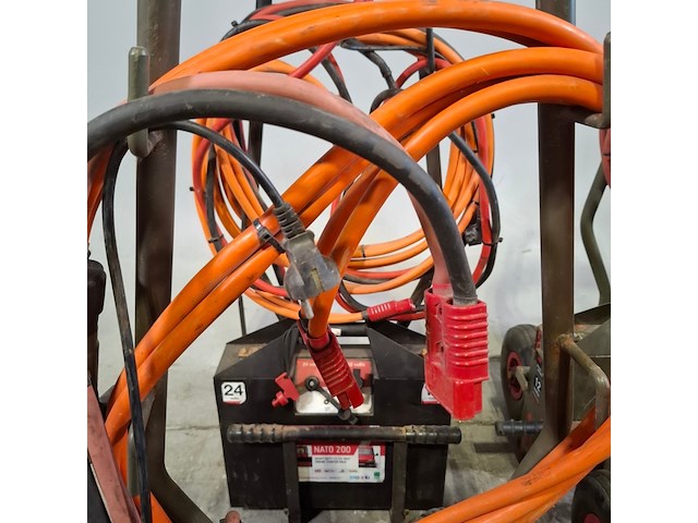 4x startbooster op transportwagen, powervamp - afbeelding 13 van  24