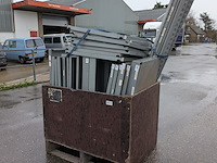 4x stelling - afbeelding 1 van  8