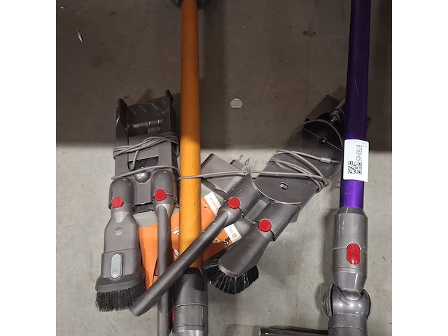 4x stofzuigers, dyson, v11, v10, v8 - afbeelding 2 van  11