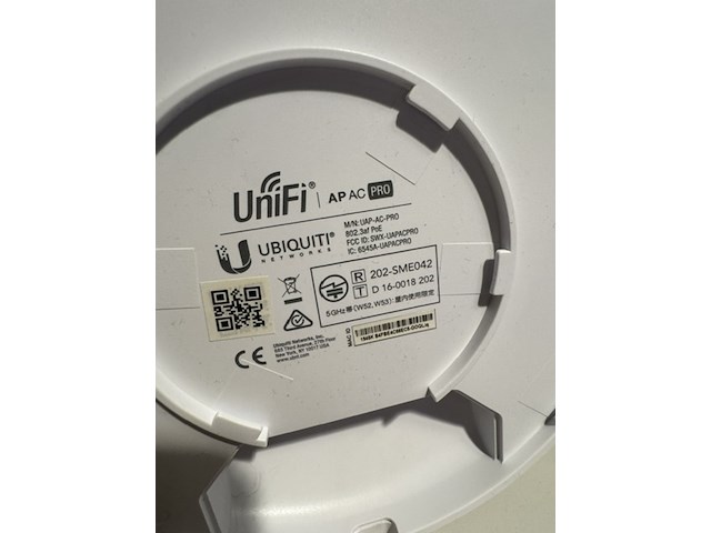 4x switch en 2x access point uunifi, switch en ap ac pro - afbeelding 3 van  6
