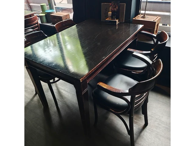 4x tafel met 4 stoelen - afbeelding 4 van  4