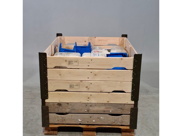 4x transportkist en 11x magazijnbak, o.a tayg - afbeelding 1 van  7