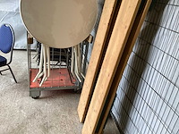 4x tuinbanken, 10x stoelen, 5x staantafels - afbeelding 5 van  7