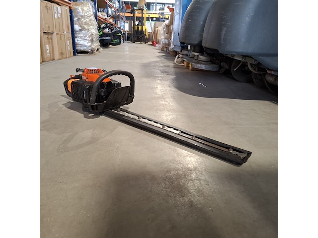 4x tuingereedschap , makita, hitachi en stiga - afbeelding 28 van  29