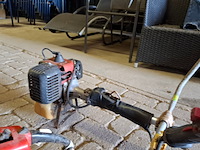4x tuingereedschap o.a. husqvarna - afbeelding 8 van  11