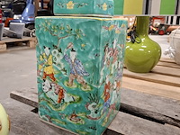 4x vaas, 1x chinese pot en 1x bijzettafel - afbeelding 6 van  11