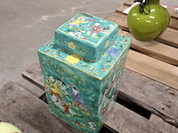 4x vaas, 1x chinese pot en 1x bijzettafel - afbeelding 7 van  11