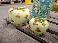 4x vaas, 1x chinese pot en 1x bijzettafel - afbeelding 8 van  11