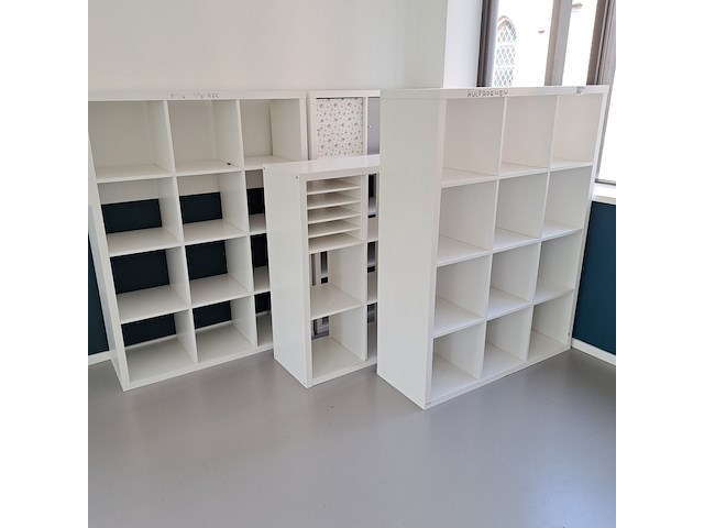 4x vakkenkast ikea, kallax, wit - afbeelding 1 van  6