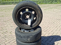 4x velg (4-gaats) met winterbanden - afbeelding 1 van  6