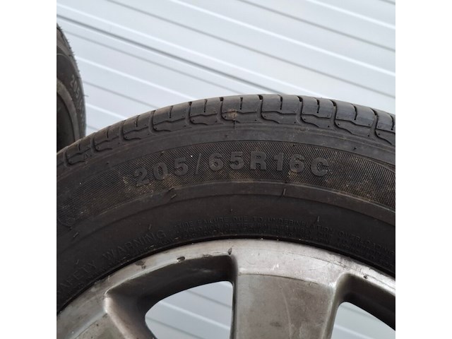 4x velg met band, volkswagen/landsail, lsv88 | 205/65 r16c - afbeelding 10 van  14