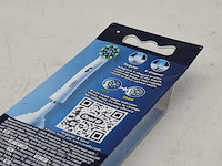 4x verpakking a 4x opzetstuk t.b.v tandenborstel, oral-b, pro cross action - afbeelding 5 van  6