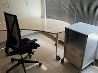 4x verrijdbare bureeltafel - afbeelding 7 van  8