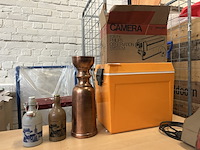 4x vintage artikelen w.o. koelbox, camera w.o. philips, saporro - afbeelding 1 van  5