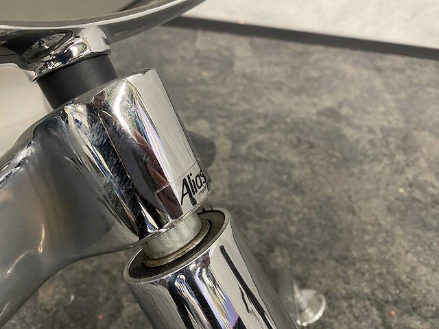 4x vitra/ alias/ art collection - conferentiestoel - afbeelding 13 van  15