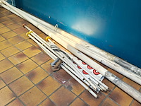 4x vlaggenmast + vlaggenstokken - afbeelding 1 van  3