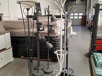 4x vloerlamp met 3x kapstok - afbeelding 1 van  6