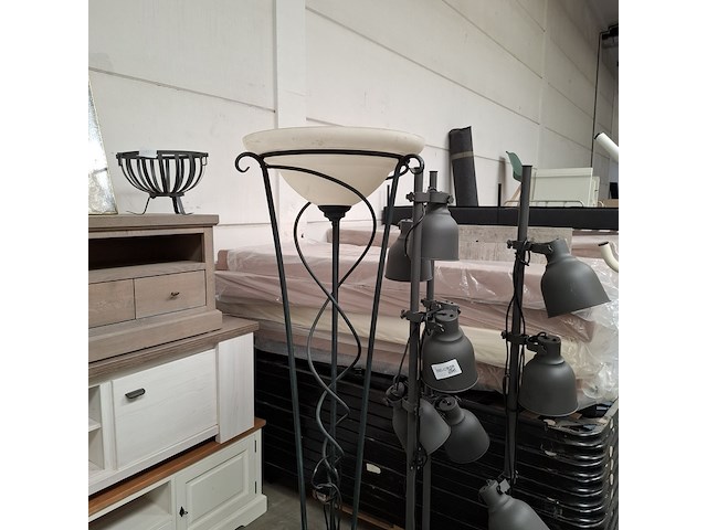 4x vloerlamp met 3x kapstok - afbeelding 4 van  6