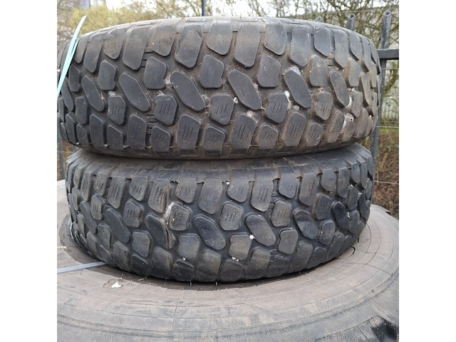 4x vrachtwagenband en 2x autoband, michelin, continental, o.a xzl, lm90 - afbeelding 8 van  12