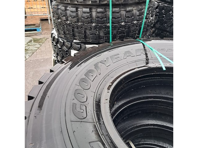 4x vrachtwagenband, goodyear - afbeelding 2 van  6