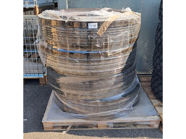 4x vrachtwagenband, michelin, x multi - afbeelding 1 van  6