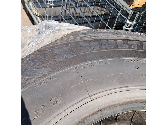 4x vrachtwagenband, michelin, x multi - afbeelding 3 van  6