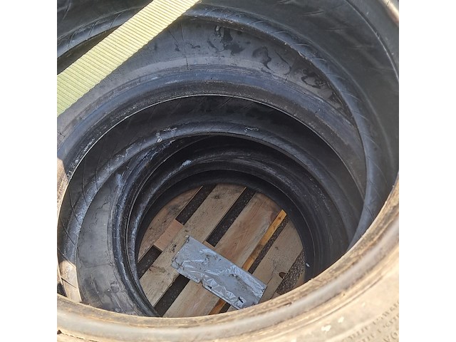 4x vrachtwagenband, michelin, x works xzy - afbeelding 4 van  5