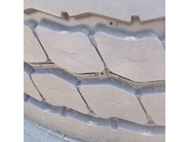 4x vrachtwagenband, michelin, x works xzy - afbeelding 5 van  5