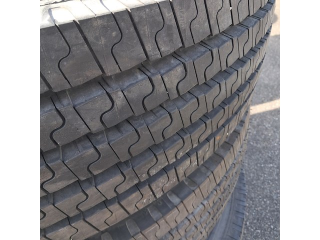 4x vrachtwagenband, michelin, xze2+ - afbeelding 4 van  7