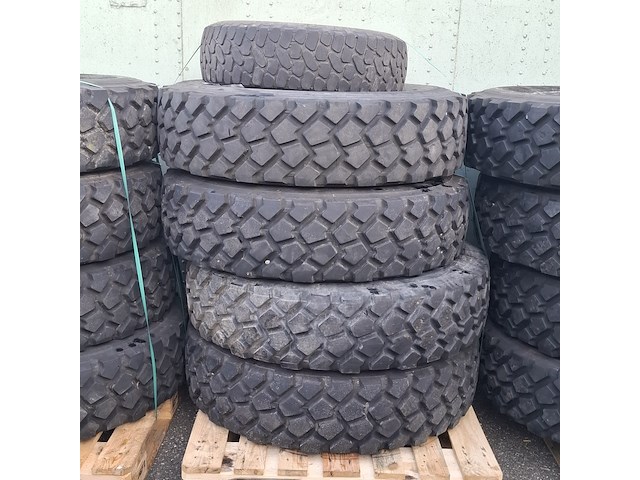 4x vrachtwagenband, michelin, xzl - afbeelding 1 van  9