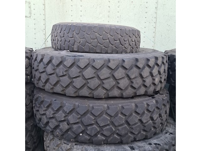 4x vrachtwagenband, michelin, xzl - afbeelding 3 van  9