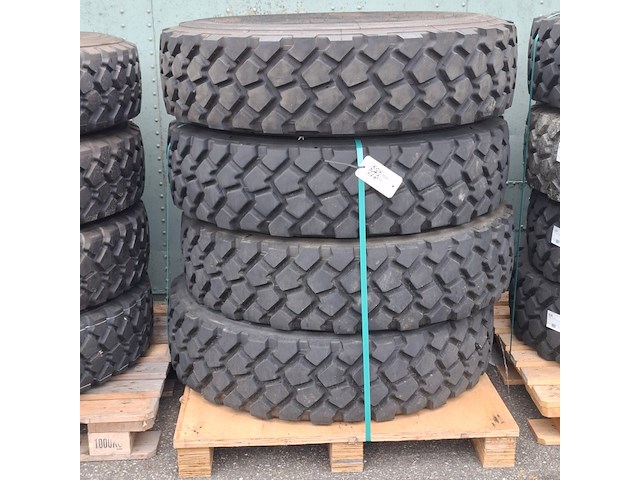 4x vrachtwagenband, michelin, xzl - afbeelding 1 van  7