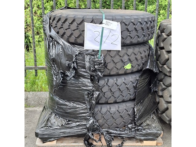 4x vrachtwagenband, michelin, xzl - afbeelding 1 van  7