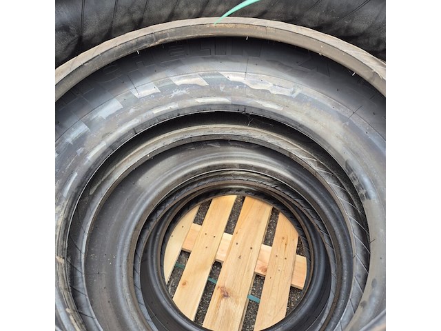 4x vrachtwagenband, michelin, xzl - afbeelding 4 van  5