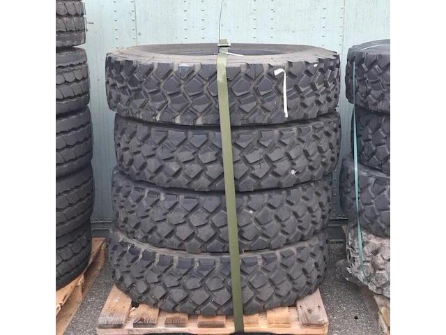 4x vrachtwagenband, michelin, xzl - afbeelding 1 van  6