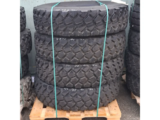 4x vrachtwagenband, michelin, xzl - afbeelding 1 van  6