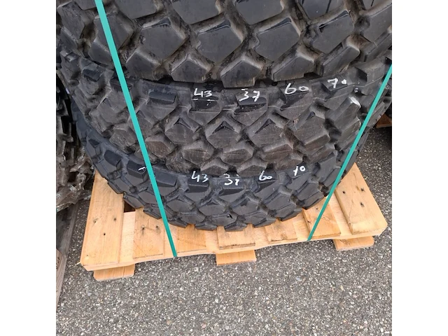 4x vrachtwagenband, michelin, xzl - afbeelding 6 van  6