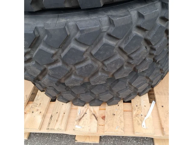 4x vrachtwagenband, michelin, xzl - afbeelding 6 van  6