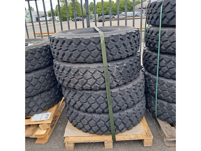4x vrachtwagenband, michelin, xzl - afbeelding 1 van  6